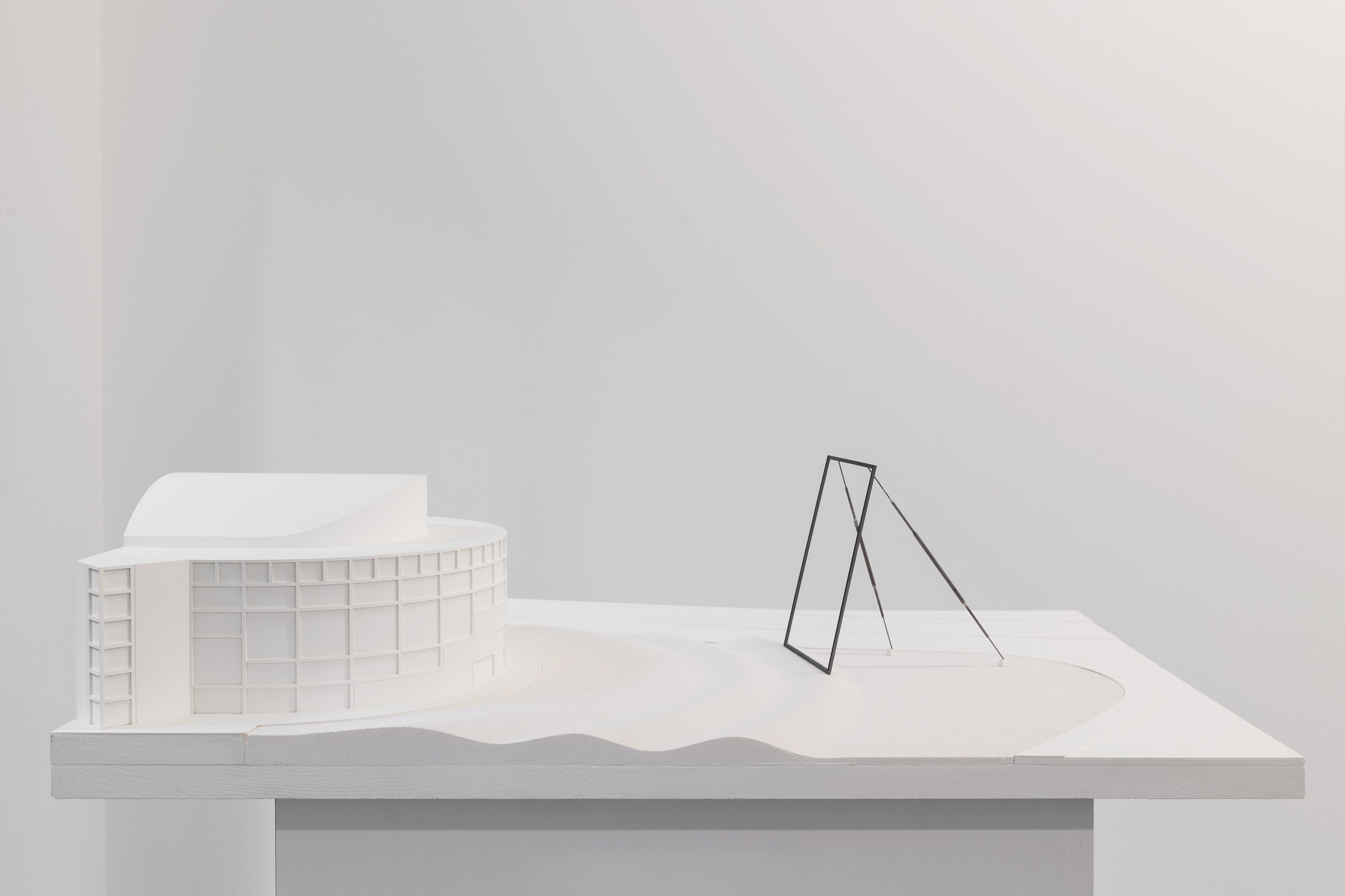 Isa Genzken, Projects for Outside — ISA USA at Galerie Buchholz, Berlin, photo 43