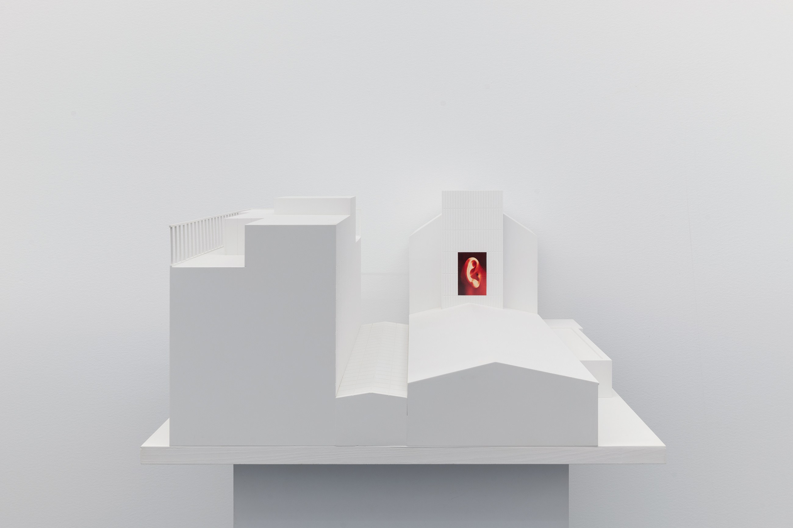 Isa Genzken, Projects for Outside — ISA USA at Galerie Buchholz, Berlin, photo 55