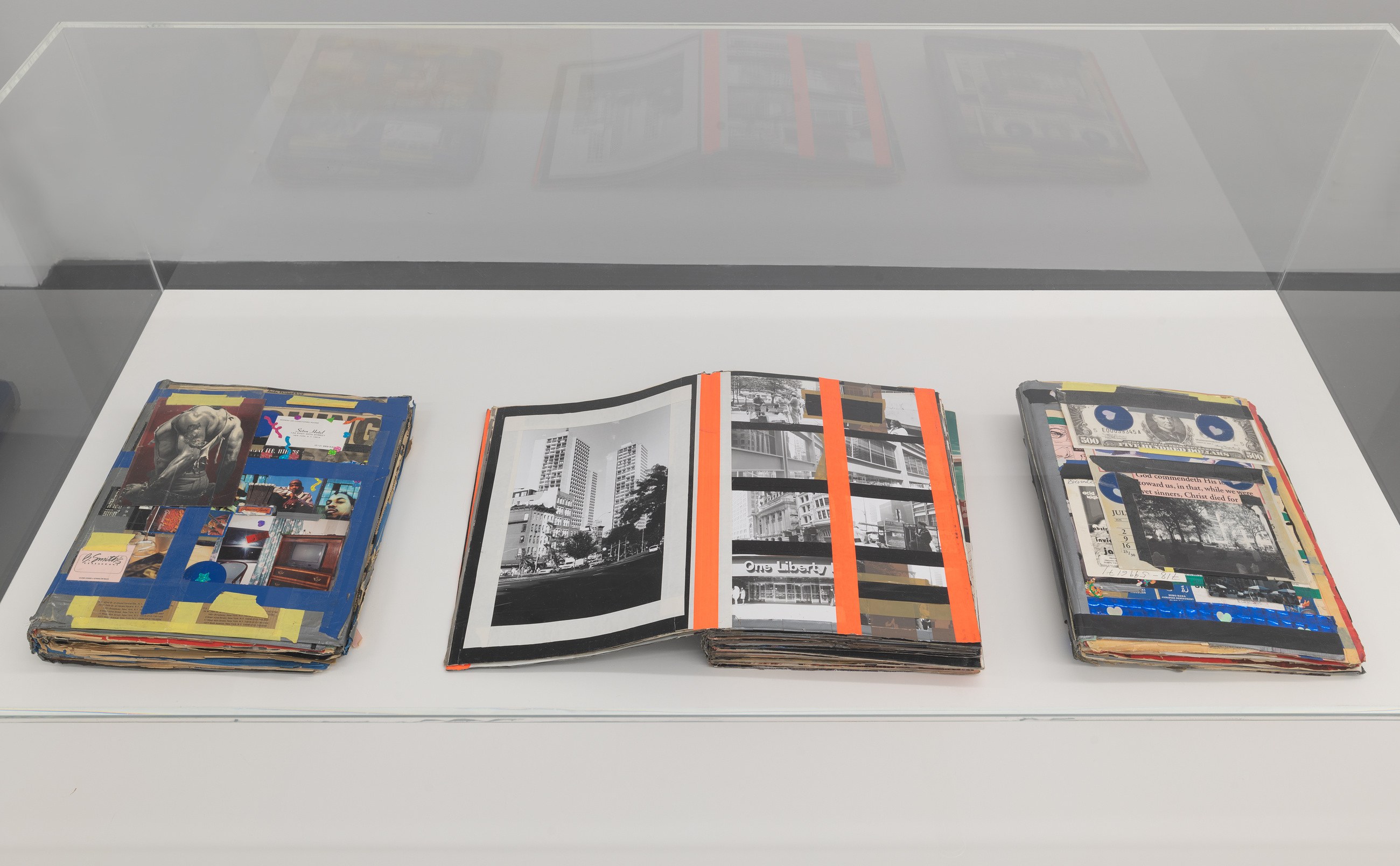 Isa Genzken, Projects for Outside — ISA USA at Galerie Buchholz, Berlin, photo 58