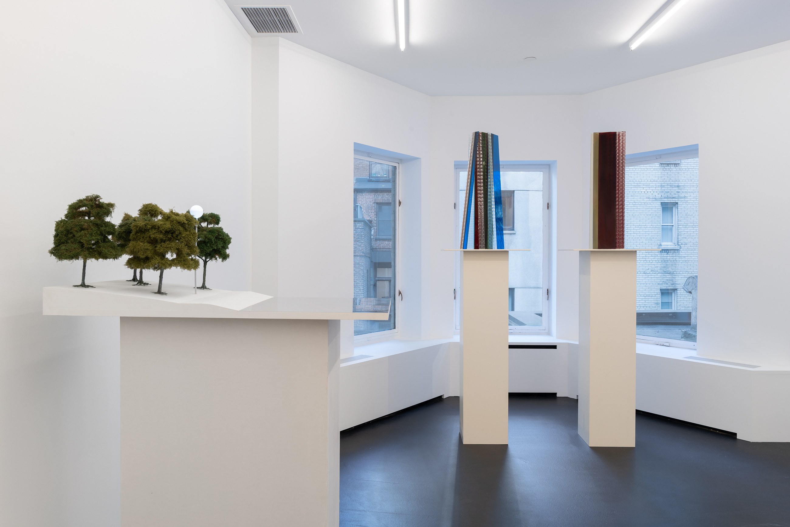 Isa Genzken, Projects for Outside — ISA USA at Galerie Buchholz, Berlin, photo 91