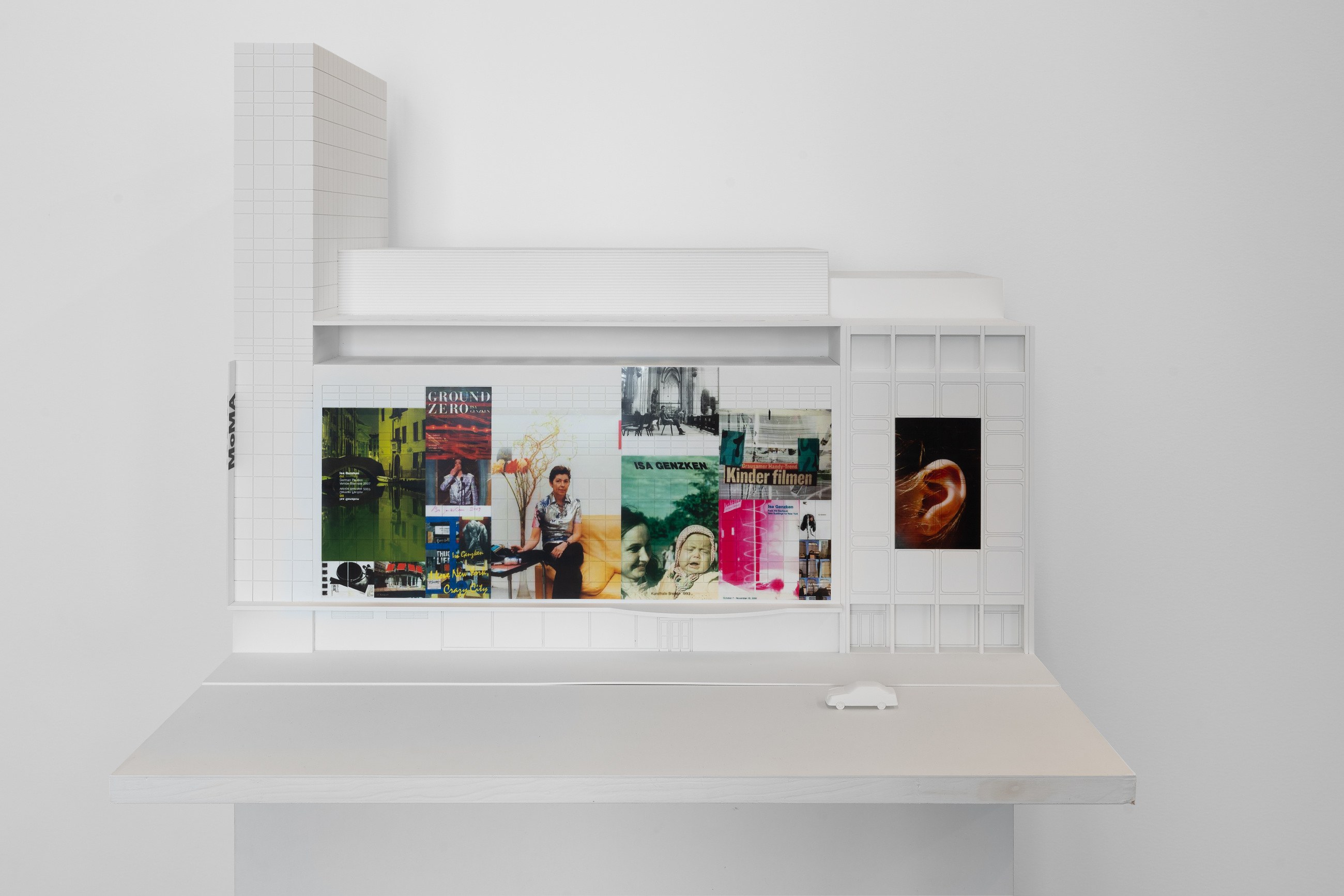 Isa Genzken, Projects for Outside — ISA USA at Galerie Buchholz, Berlin, photo 96