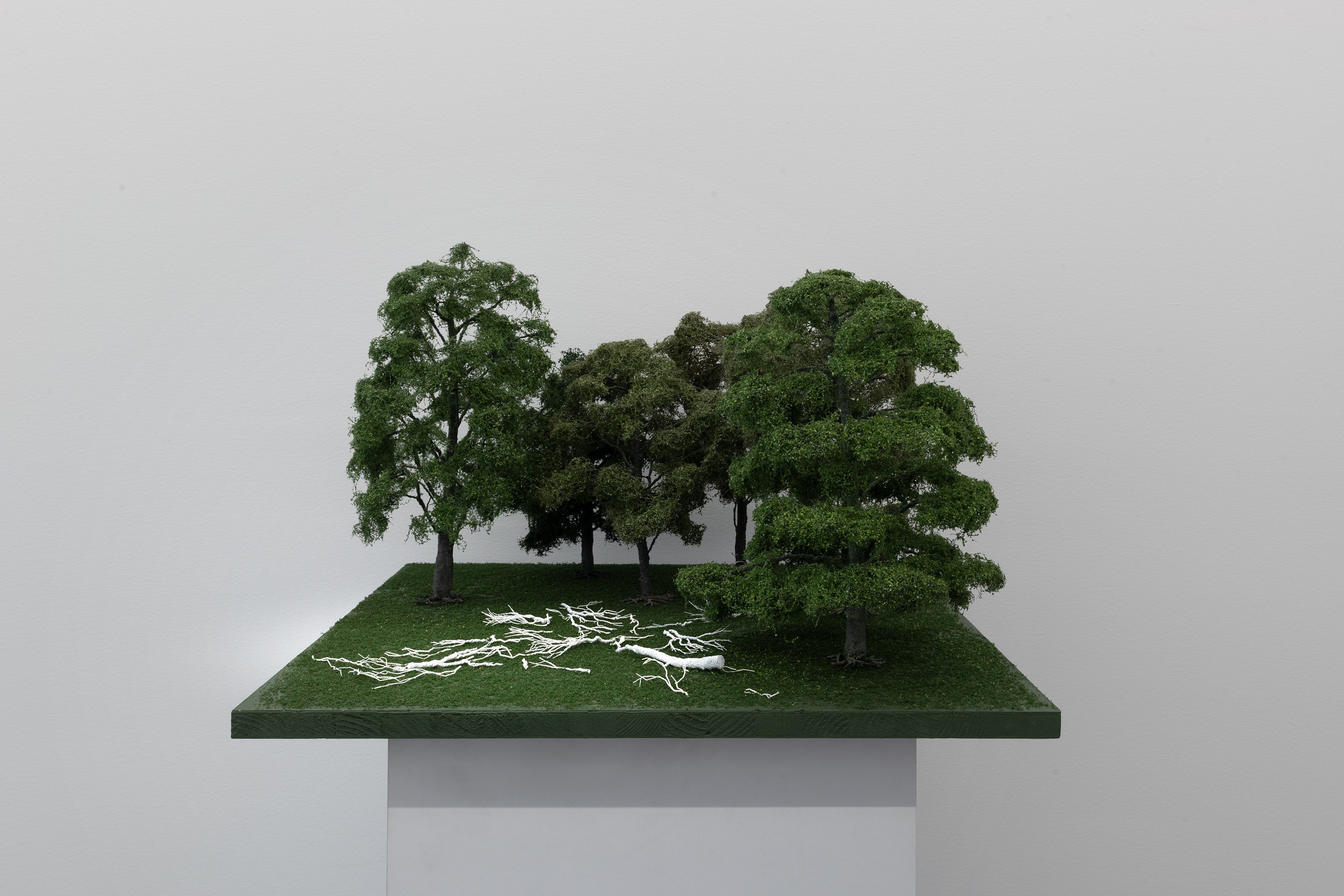 Isa Genzken, Projects for Outside — ISA USA at Galerie Buchholz, Berlin, photo 102