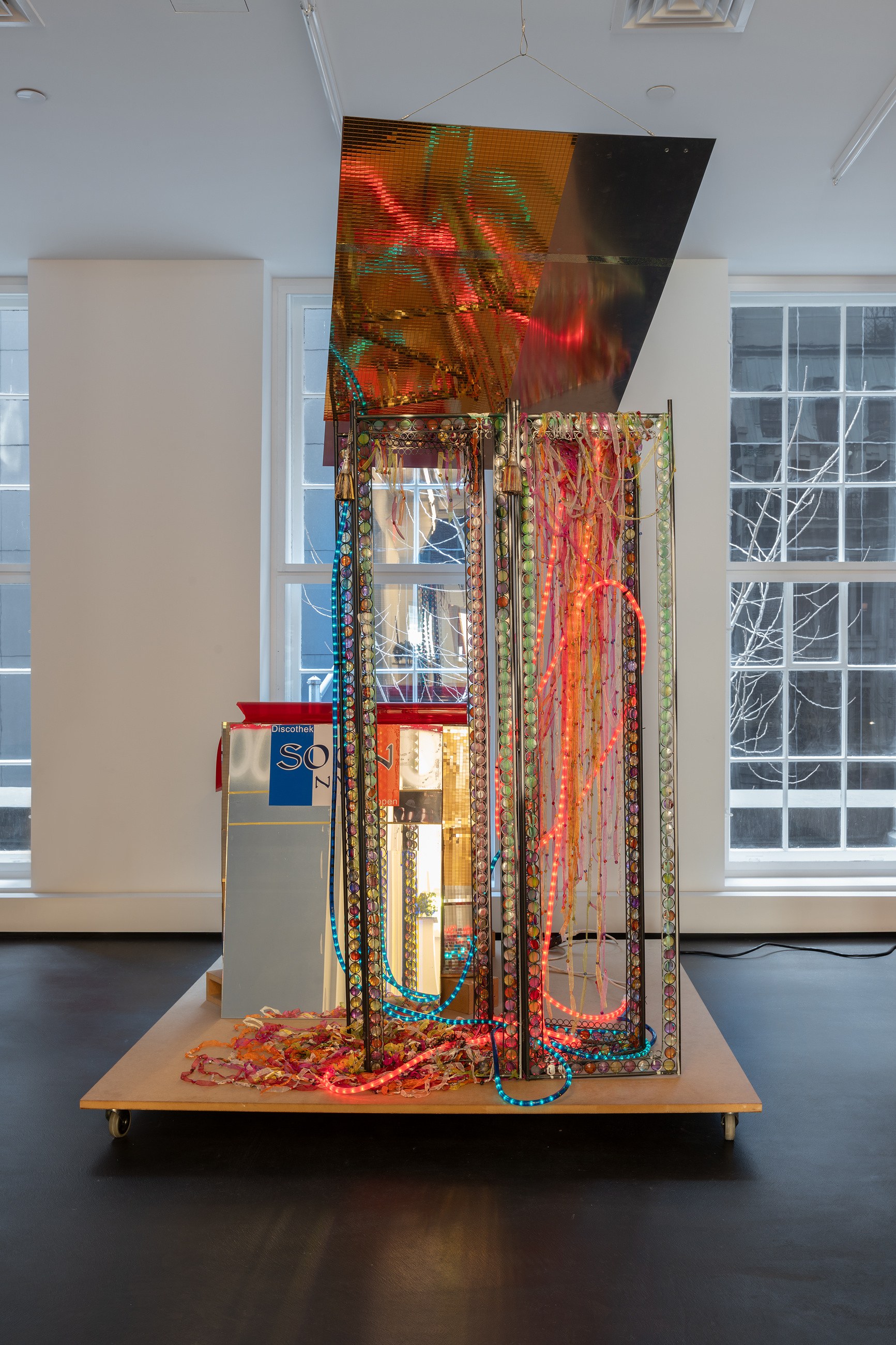 Isa Genzken, Projects for Outside — ISA USA at Galerie Buchholz, Berlin, photo 104