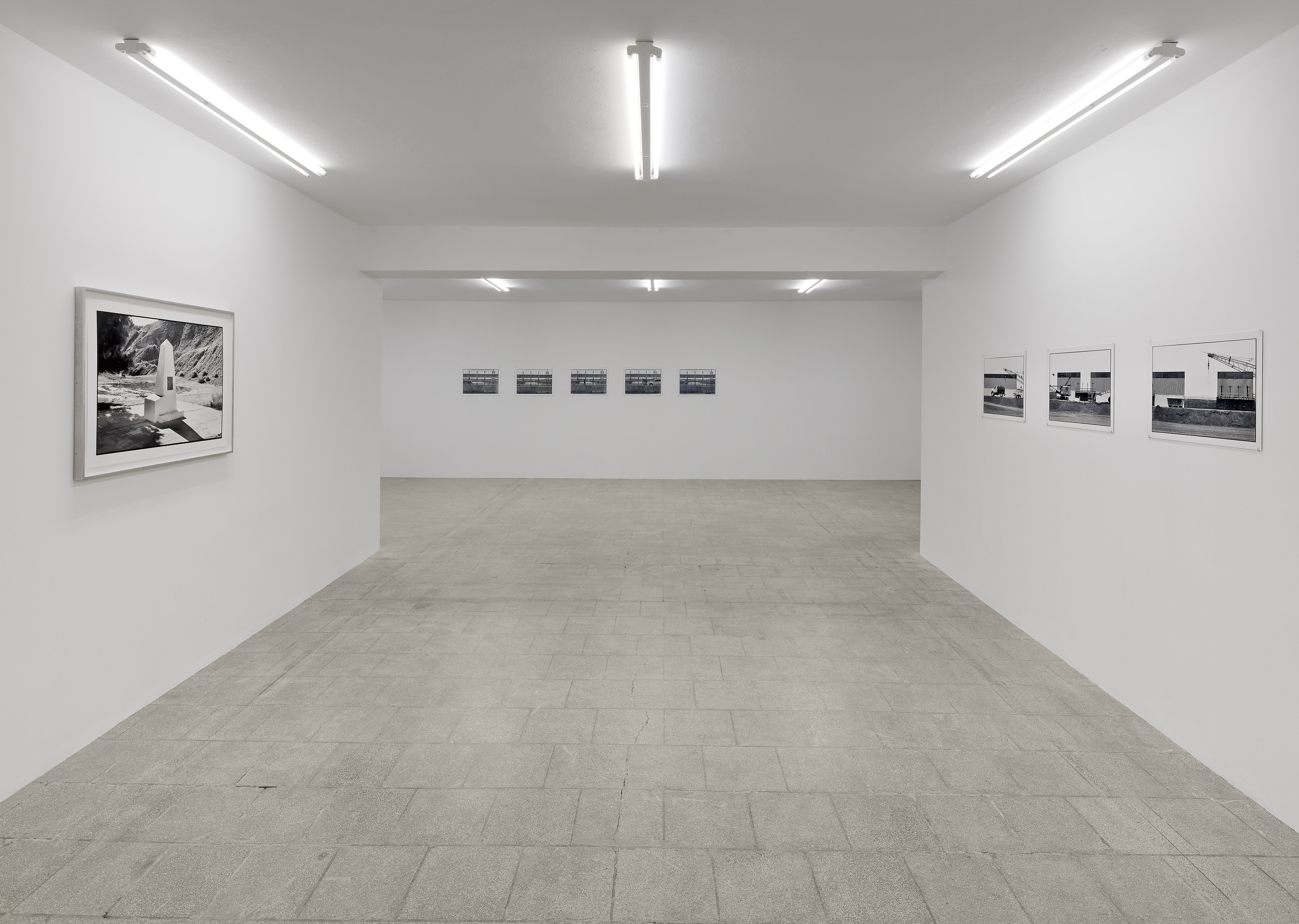 Zoe Leonard, A View from the Levee at Capitain Petzel, photo 12