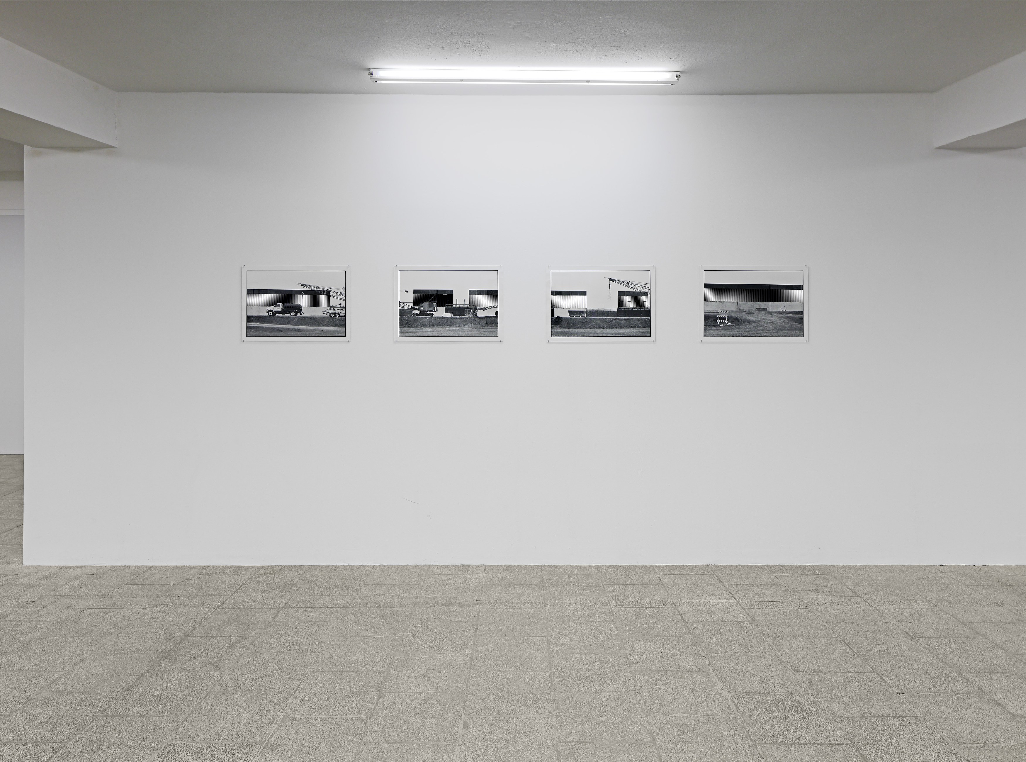 Zoe Leonard, A View from the Levee at Capitain Petzel, photo 15