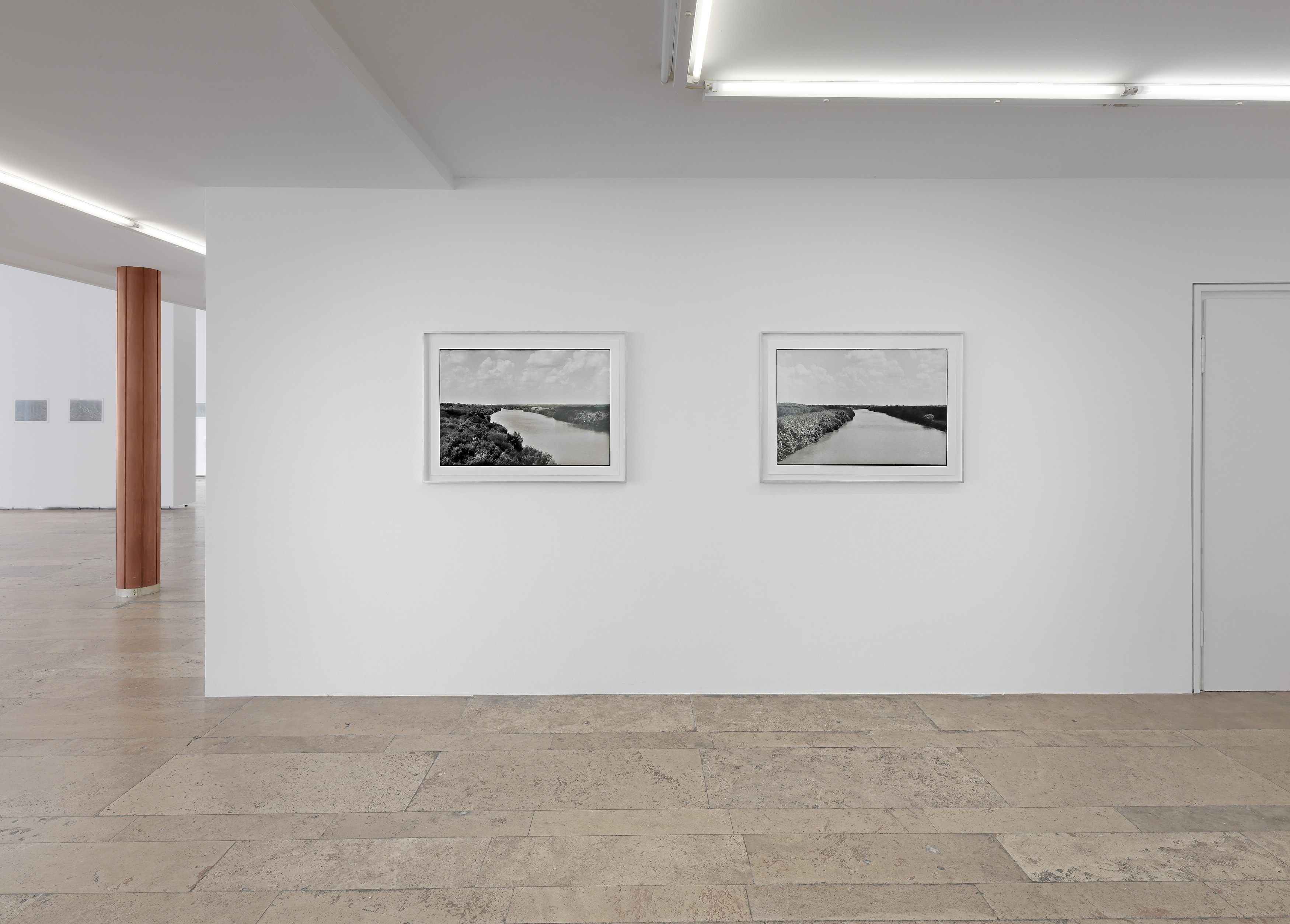 Zoe Leonard, A View from the Levee at Capitain Petzel, photo 18