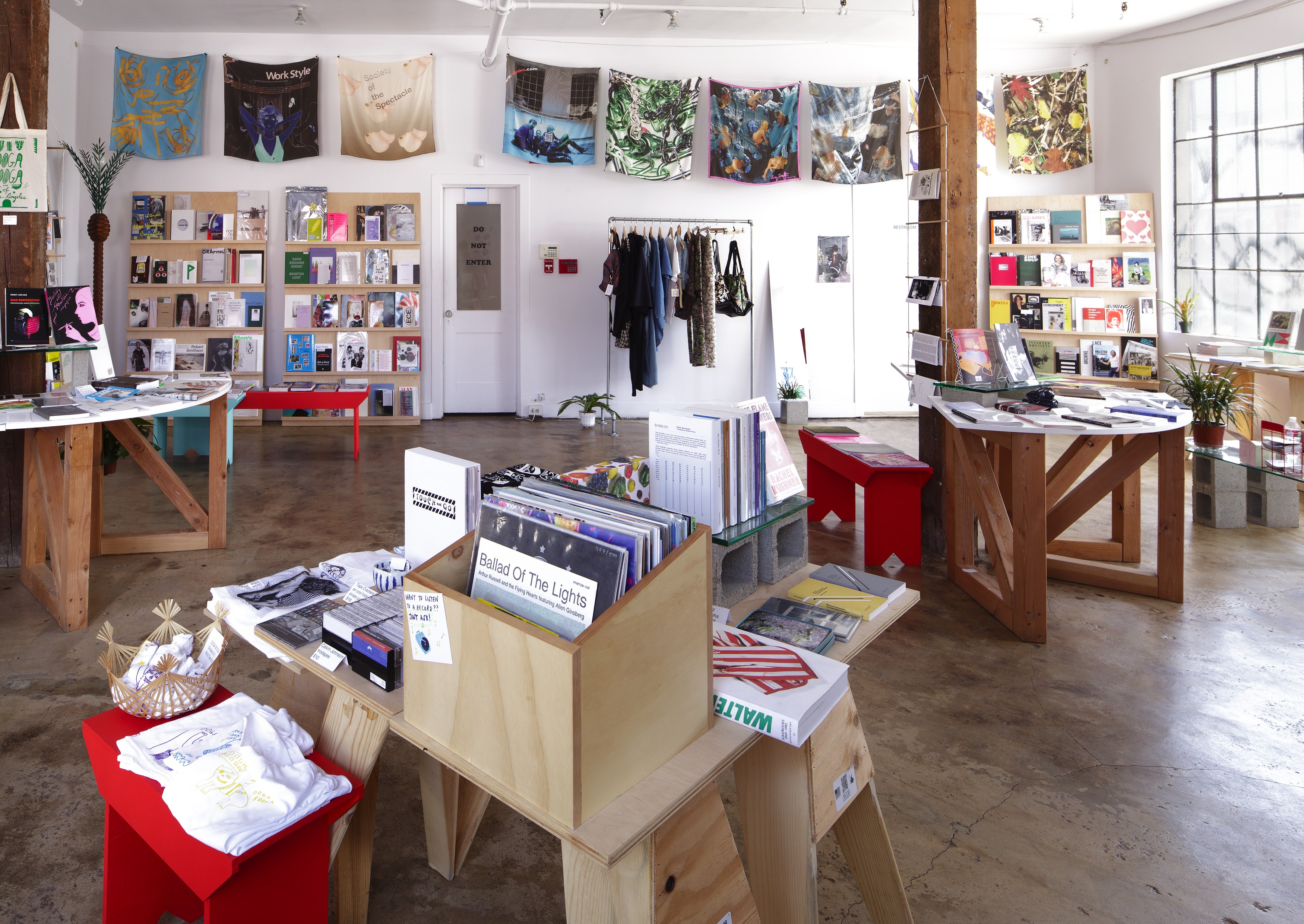 Laura Owens, 12 Paintings by Laura Owens and Ooga Booga #2 at 356 Mission, photo 19