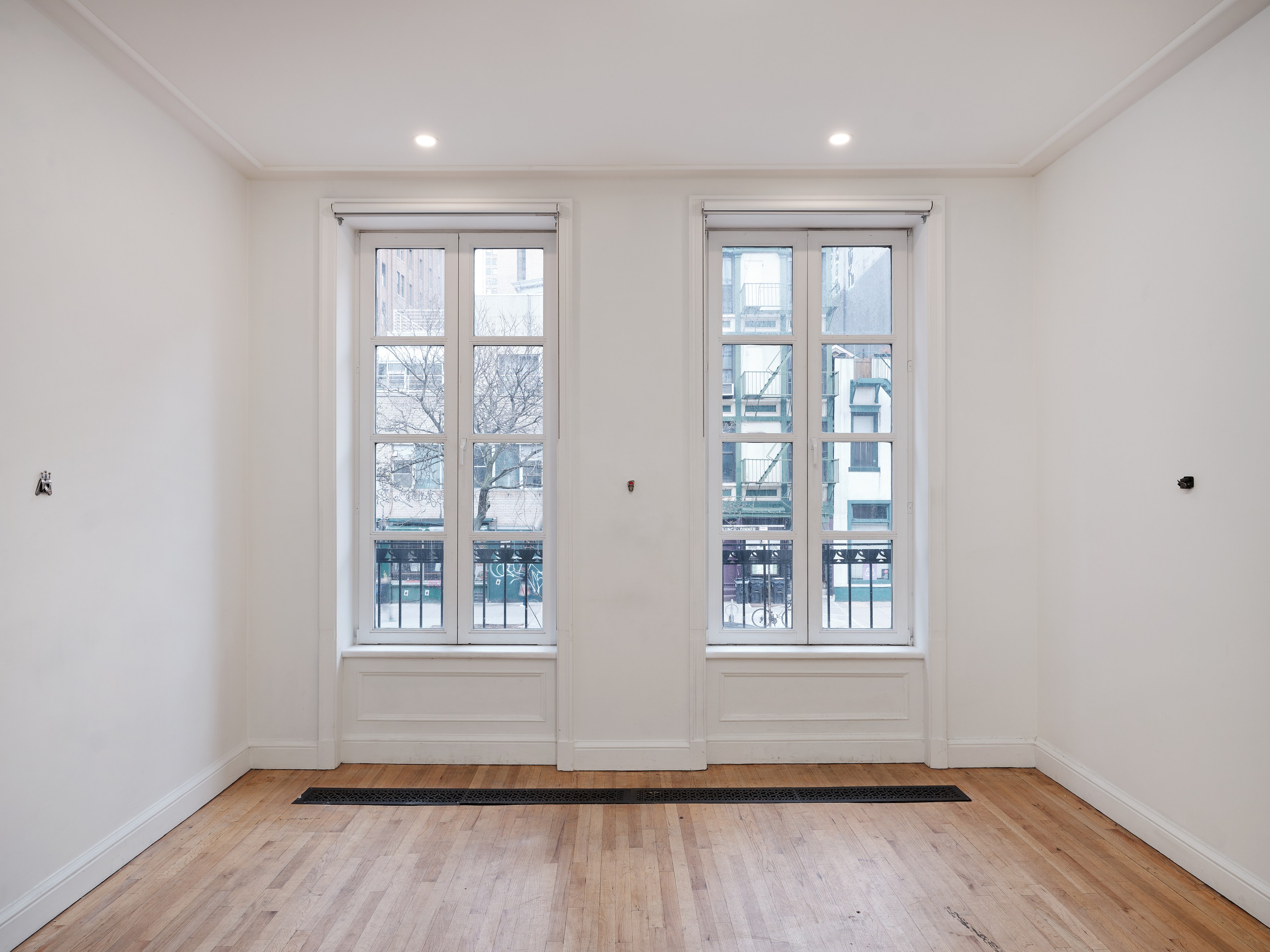 Michael Ross, Industria Crepusculum at Galerie Timonier, photo 13