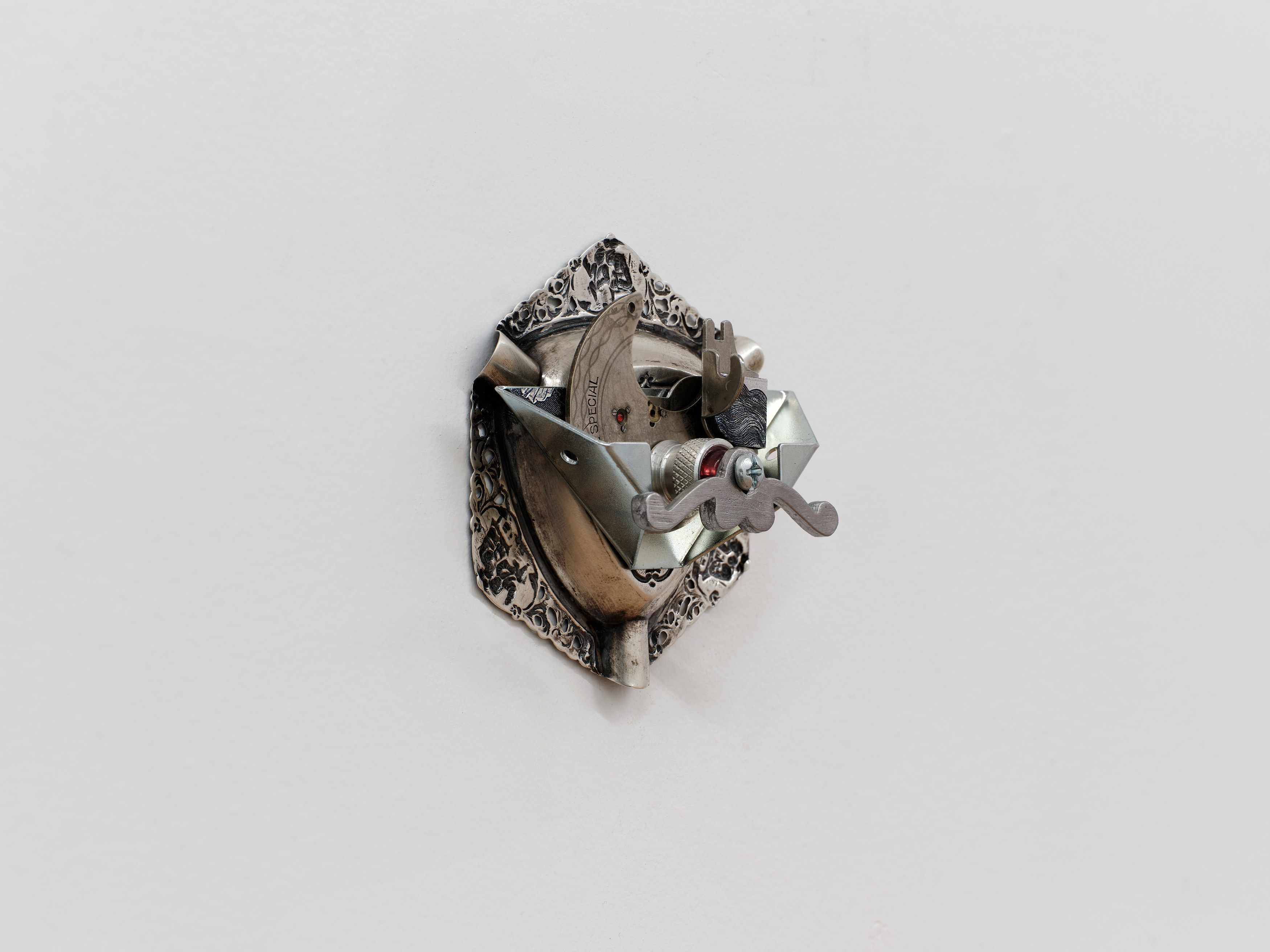 Michael Ross, Industria Crepusculum at Galerie Timonier, photo 17