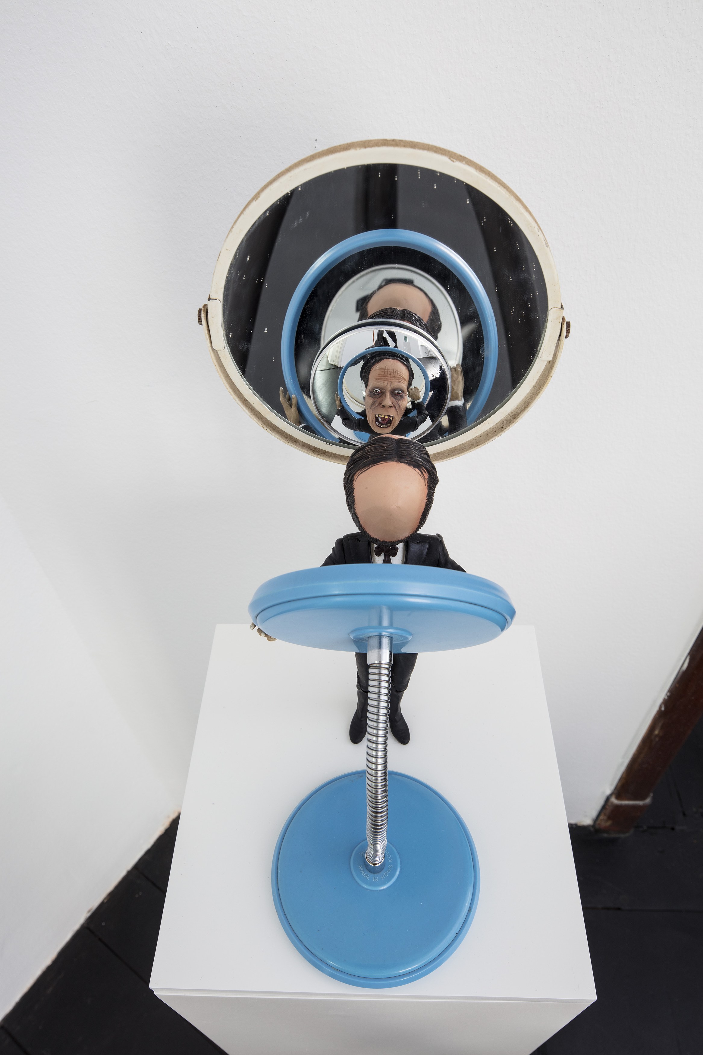 Danny McDonald, Search Parameters at Isabella Bortolozzi, photo 13