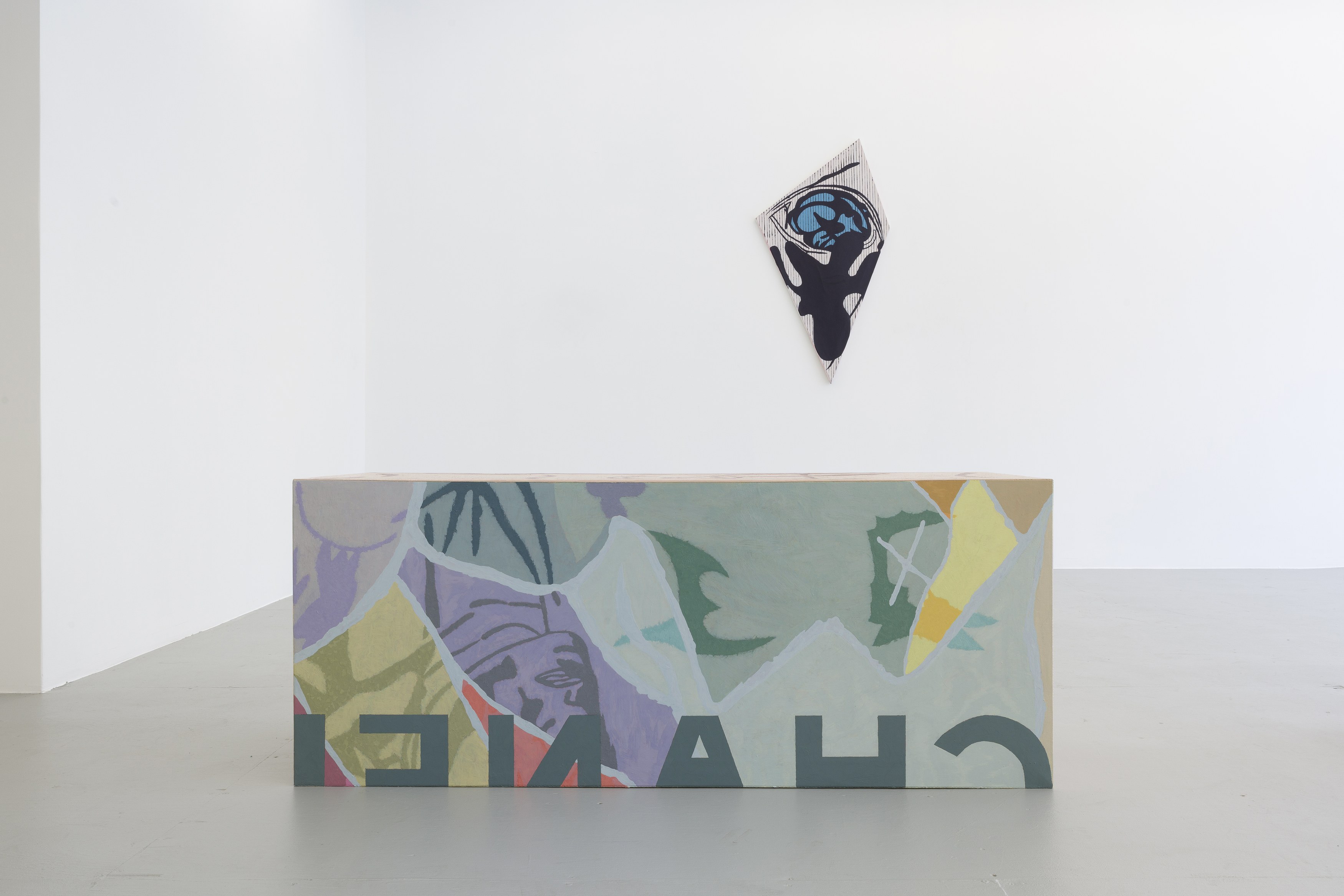 Matthew Pang, Looking in the Bottle at Ulrik, photo 22
