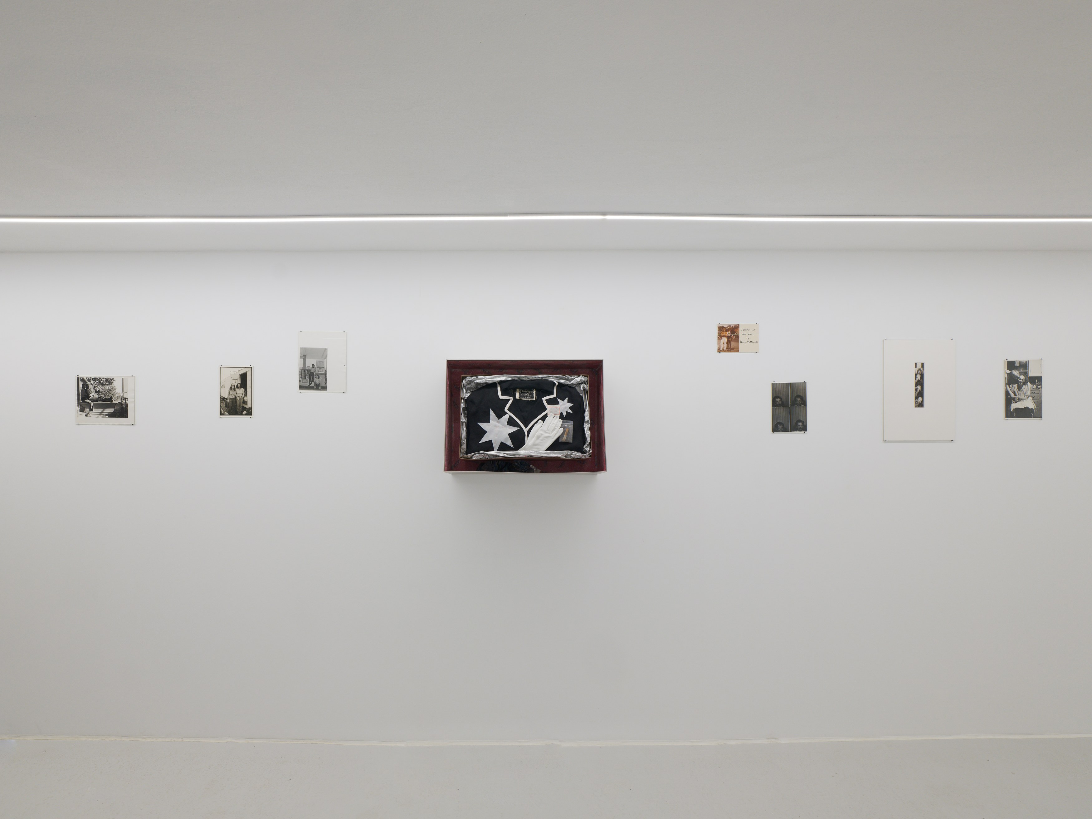 Donna Gottschalk, Liz Magor, Entre ses mains at Marcelle Alix, photo 17